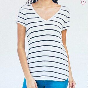 White House Black Market V-neck short sleeve striped tee in Black/White (M)